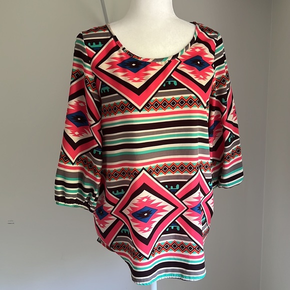 Pattern Top - Picture 2 of 7